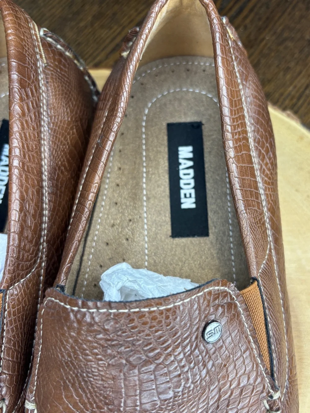 Steve Madden Men's Brown Textured Leather Slip-On Loafers